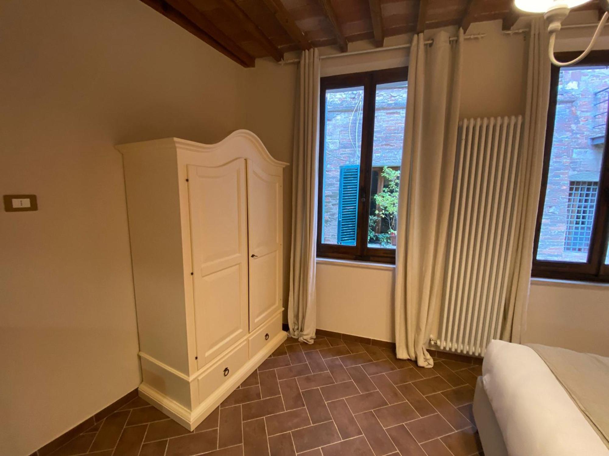 Lastamperia19 Camere-Rooms Montepulciano Stazione Екстериор снимка